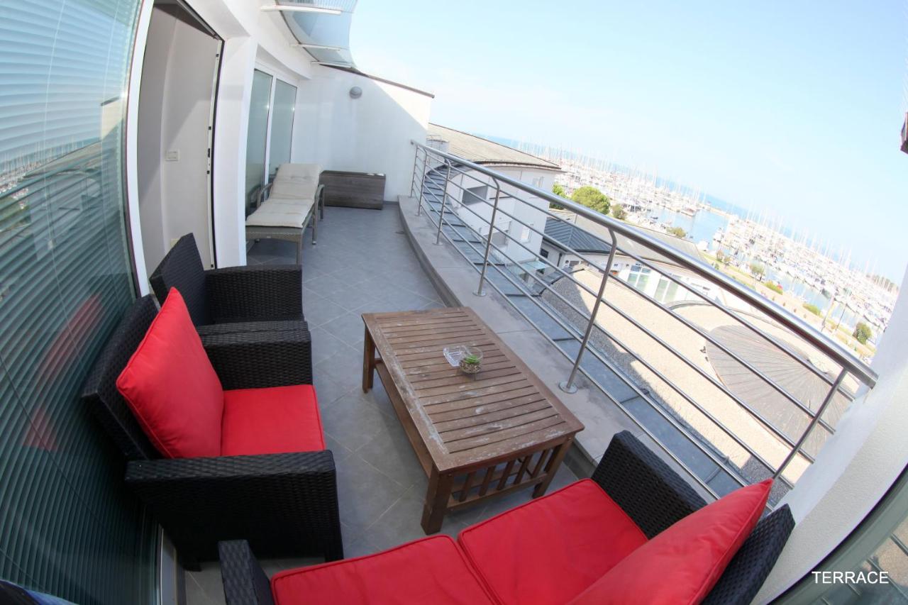 Luxury Marina View Apartment Izola Exterior foto